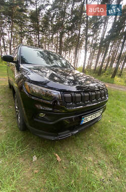Внедорожник / Кроссовер Jeep Compass 2022 в 