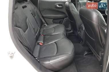 Внедорожник / Кроссовер Jeep Compass 2020 в 