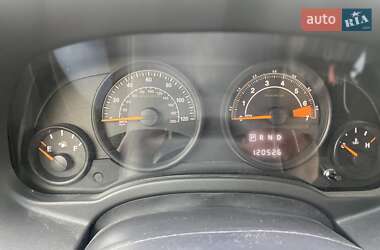 Внедорожник / Кроссовер Jeep Compass 2015 в 