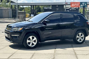 Внедорожник / Кроссовер Jeep Compass 2018 в 