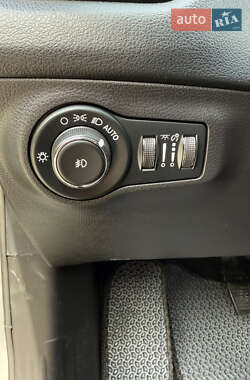 Внедорожник / Кроссовер Jeep Compass 2019 в 