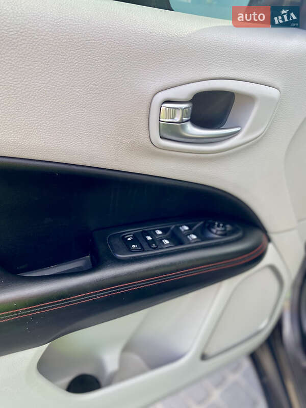 Внедорожник / Кроссовер Jeep Compass 2018 в Львове