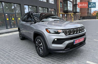 Внедорожник / Кроссовер Jeep Compass 2022 в 