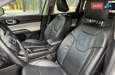Внедорожник / Кроссовер Jeep Compass 2022 в 