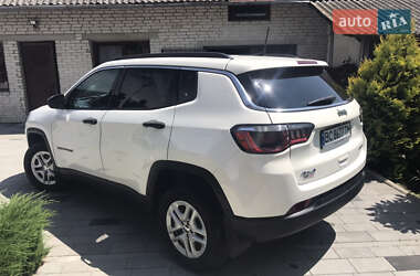 Внедорожник / Кроссовер Jeep Compass 2019 в 