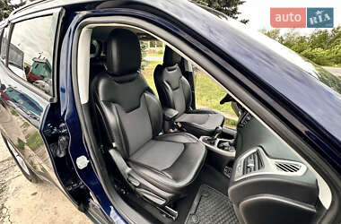 Внедорожник / Кроссовер Jeep Compass 2018 в 