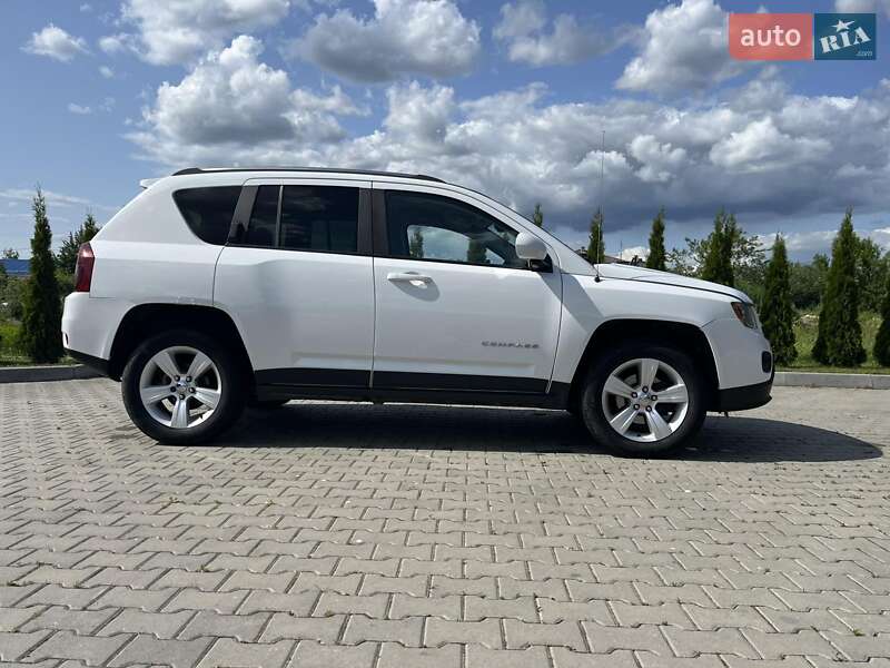 Позашляховик / Кросовер Jeep Compass 2014 в Львові