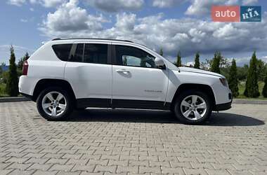 Внедорожник / Кроссовер Jeep Compass 2014 в 