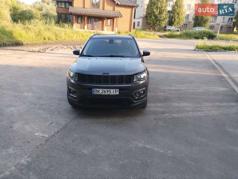 Внедорожник / Кроссовер Jeep Compass 2019 в Дубно