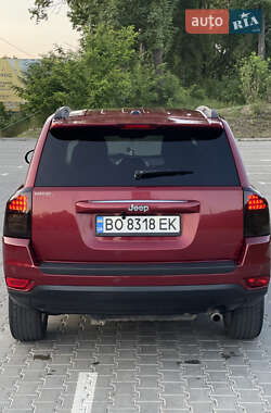 Позашляховик / Кросовер Jeep Compass 2014 в 