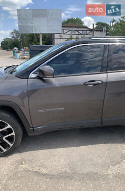 Внедорожник / Кроссовер Jeep Compass 2017 в 