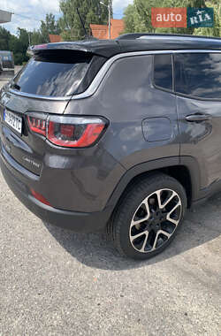 Внедорожник / Кроссовер Jeep Compass 2017 в 