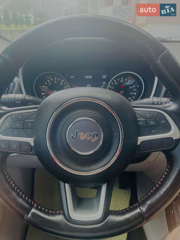 Внедорожник / Кроссовер Jeep Compass 2020 в Новояворовске
