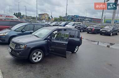 Внедорожник / Кроссовер Jeep Compass 2014 в Киеве