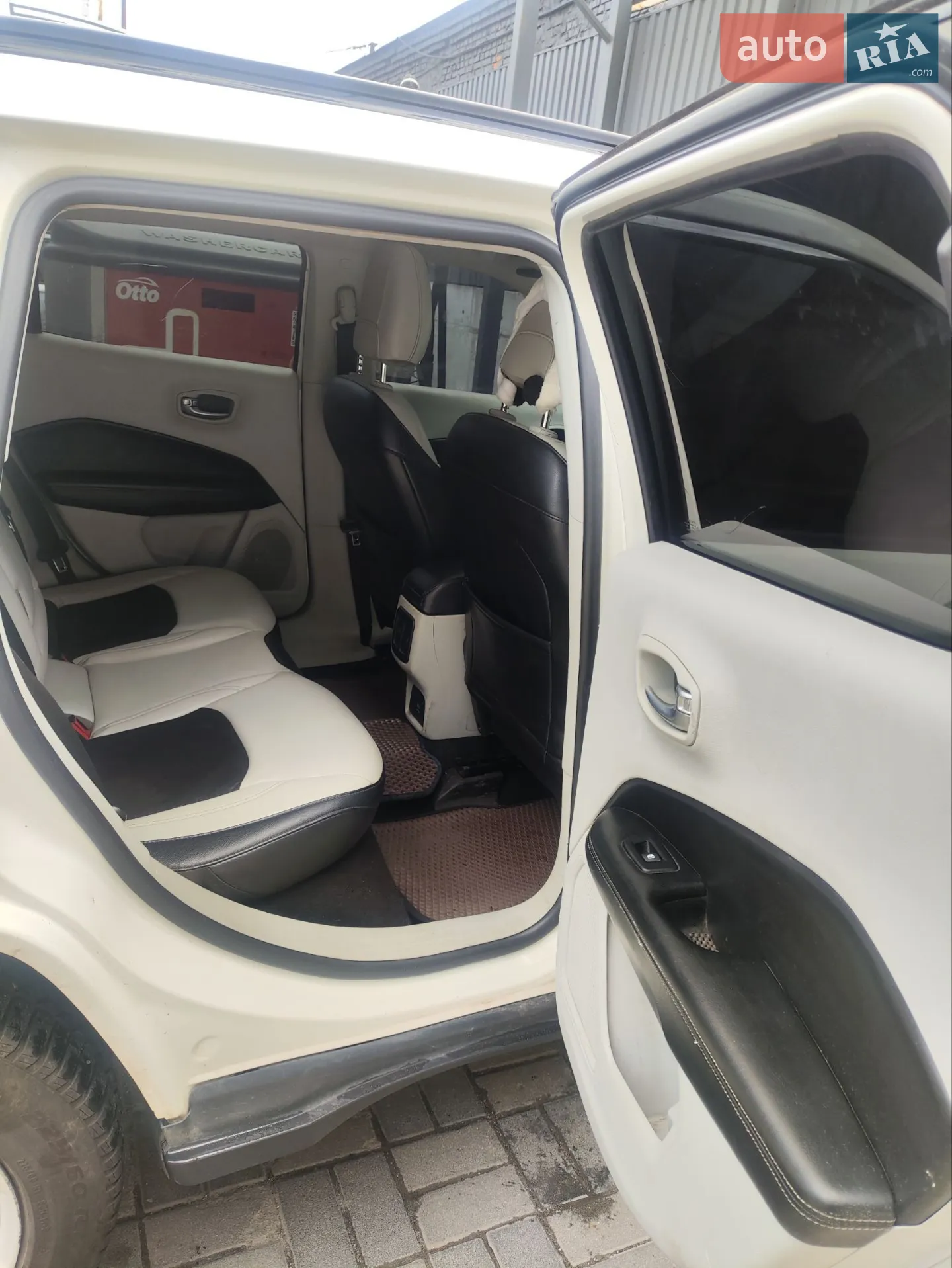 2018 Jeep Compass - мініатюра 10