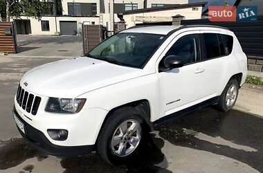 Внедорожник / Кроссовер Jeep Compass 2014 в 