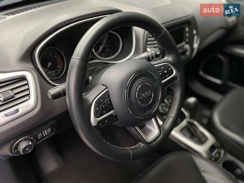 Внедорожник / Кроссовер Jeep Compass 2018 в Киеве