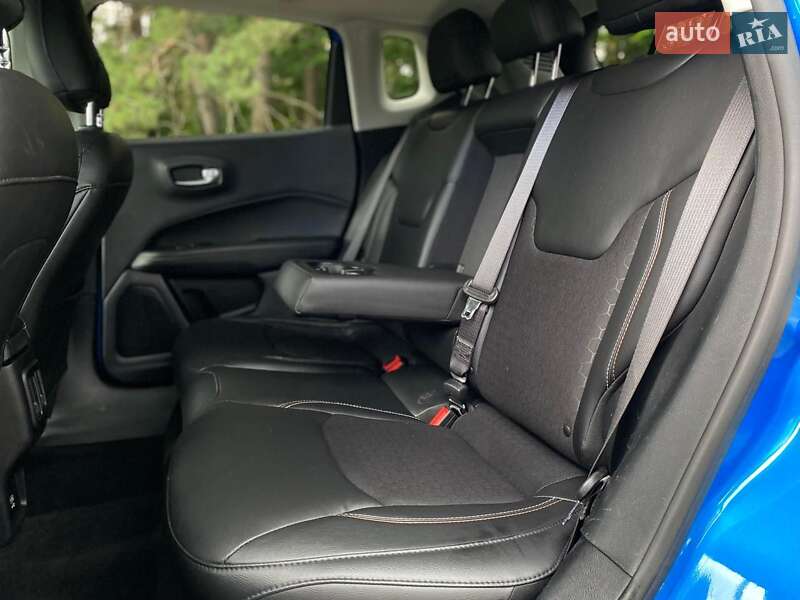 Внедорожник / Кроссовер Jeep Compass 2018 в Киеве