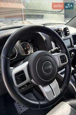Позашляховик / Кросовер Jeep Compass 2014 в 