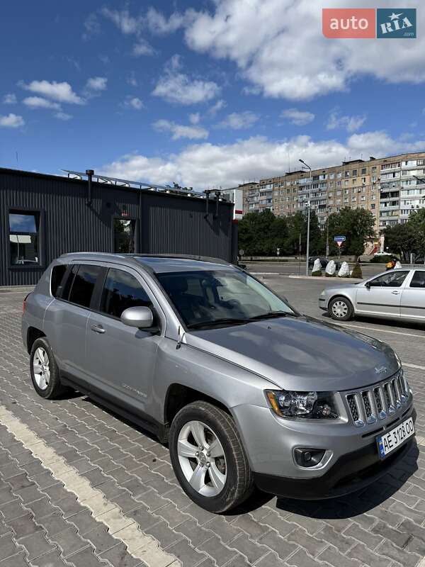 Внедорожник / Кроссовер Jeep Compass 2014 в Кривом Роге