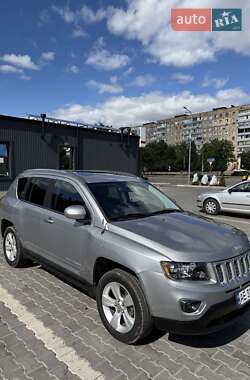 Позашляховик / Кросовер Jeep Compass 2014 в 
