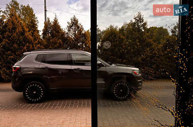 Внедорожник / Кроссовер Jeep Compass 2017 в Львове