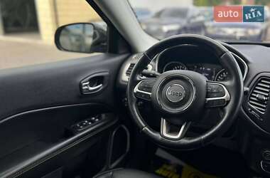 Внедорожник / Кроссовер Jeep Compass 2019 в 