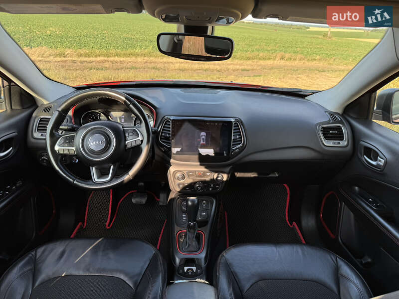 Внедорожник / Кроссовер Jeep Compass 2017 в Смеле