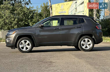 Внедорожник / Кроссовер Jeep Compass 2019 в 