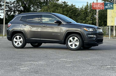 Внедорожник / Кроссовер Jeep Compass 2019 в 