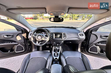 Внедорожник / Кроссовер Jeep Compass 2019 в 