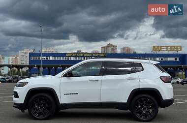 Внедорожник / Кроссовер Jeep Compass 2022 в 