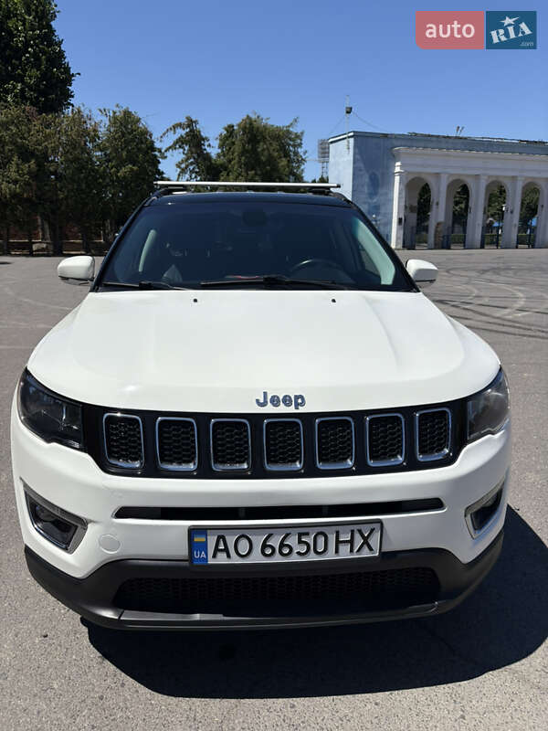 Позашляховик / Кросовер Jeep Compass 2020 в 