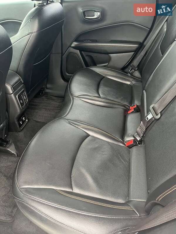 Внедорожник / Кроссовер Jeep Compass 2019 в Киеве