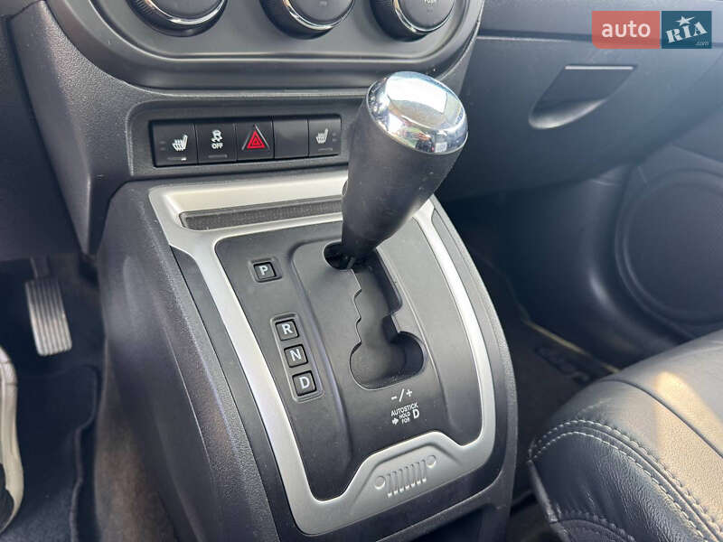 Внедорожник / Кроссовер Jeep Compass 2015 в Стрые