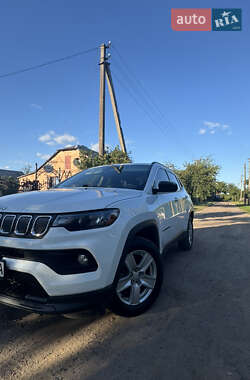 Внедорожник / Кроссовер Jeep Compass 2022 в 