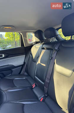 Внедорожник / Кроссовер Jeep Compass 2022 в 