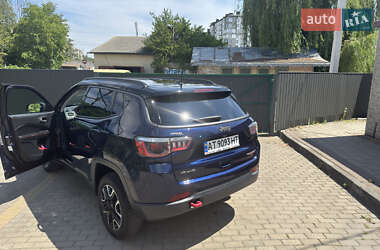 Внедорожник / Кроссовер Jeep Compass 2019 в 