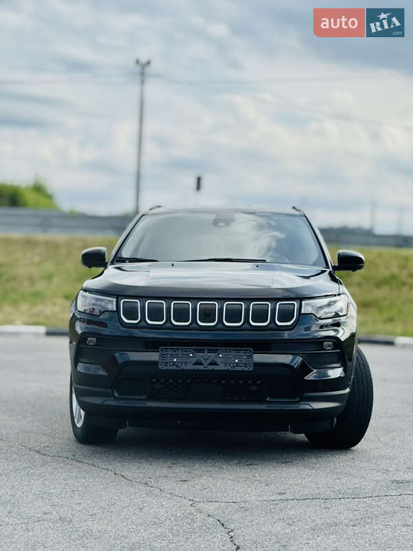 Внедорожник / Кроссовер Jeep Compass 2022 в Киеве