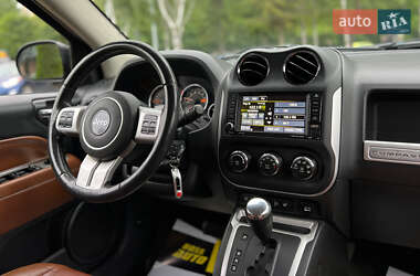 Позашляховик / Кросовер Jeep Compass 2013 в 