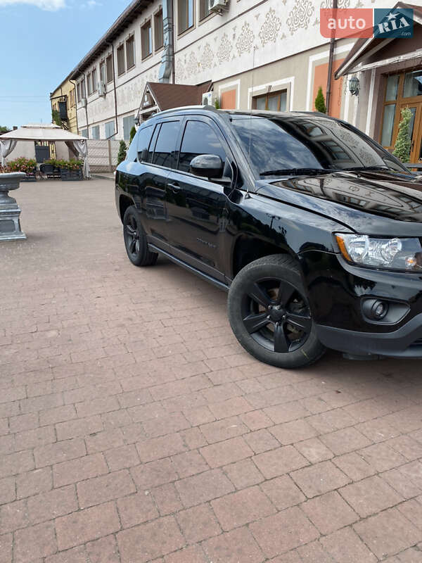 Внедорожник / Кроссовер Jeep Compass 2014 в Стрые