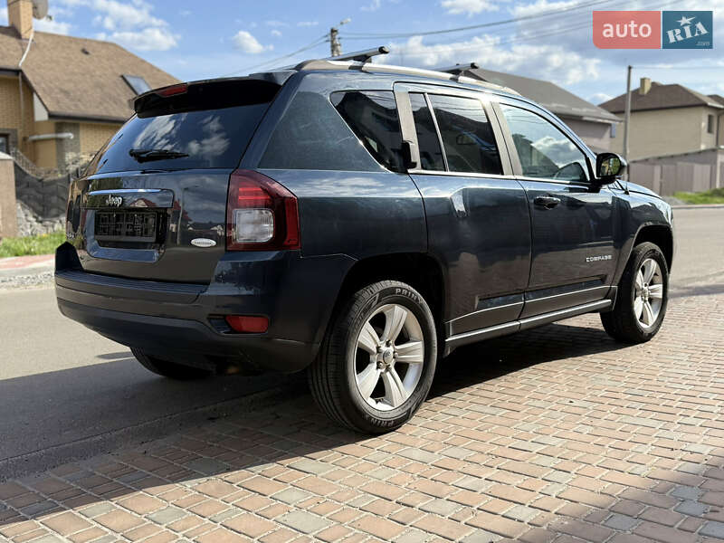 Внедорожник / Кроссовер Jeep Compass 2014 в Киеве