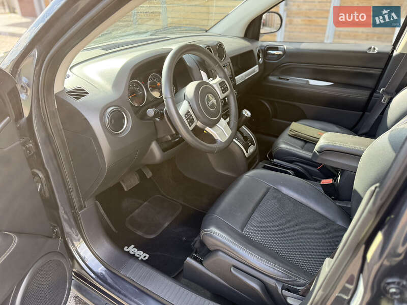 Внедорожник / Кроссовер Jeep Compass 2014 в Киеве