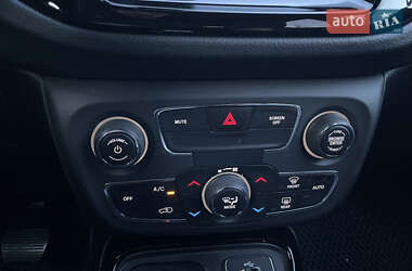 Внедорожник / Кроссовер Jeep Compass 2017 в 
