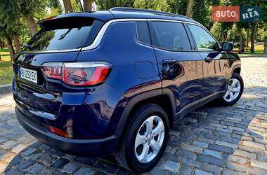 Внедорожник / Кроссовер Jeep Compass 2018 в 