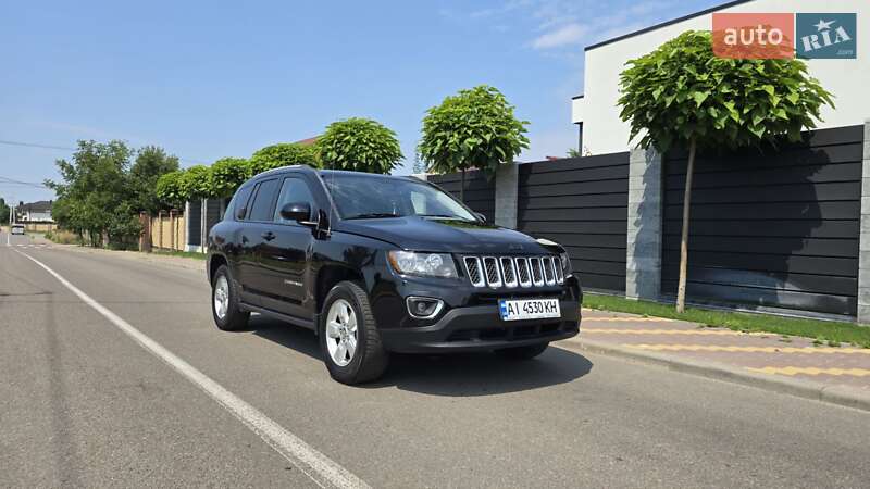 Внедорожник / Кроссовер Jeep Compass 2015 в Киеве