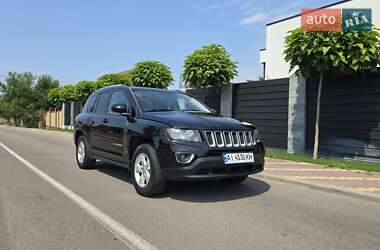 Внедорожник / Кроссовер Jeep Compass 2015 в 