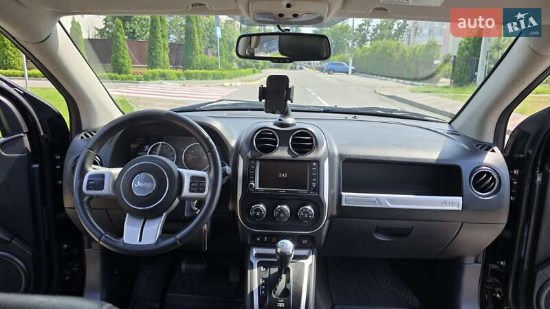 Внедорожник / Кроссовер Jeep Compass 2015 в Киеве