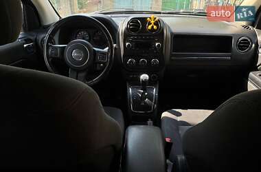 Внедорожник / Кроссовер Jeep Compass 2011 в 
