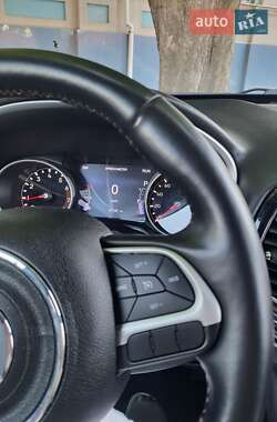 Внедорожник / Кроссовер Jeep Compass 2020 в 